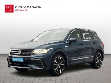 Volkswagen Tiguan II SUV Facelifting 2.0 TDI 200KM 2021 Volkswagen Tiguan R-line Kamery 360 HarmanKardon Zawieszenie DCC ACC Faktu