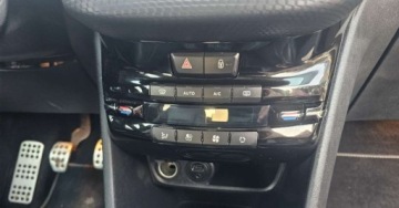 Peugeot 2008 I SUV 1.6 e-HDi 115KM 2014 Peugeot 2008 1.6 diesel Nawigacja, skora , wzmocnione napedy 1.6 Diesel, zdjęcie 20