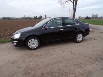 Volkswagen Jetta V 1.6 FSI 115KM 2006 VOLKSWAGEN JETTA 1.6 BENZ ZAMIANA Z NIEMIEC, zdjęcie 3