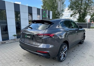 Maserati Levante 3.0 GDI V6 430KM 2023 Maserati Levante 3.0B 430KM 2023r. Modena S Q4 auto zarejestrowane i ubezp, zdjęcie 3