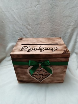 Коробка для конвертов и обручальных колец + вешалки, насыщенно-зеленого цвета.