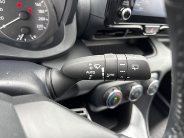 Toyota Yaris IV Hatchback 1.0 VVT-i 72KM 2022 Toyota Yaris 1.0 Comfort IV (2020-) 1.0 Comfort, zdjęcie 22