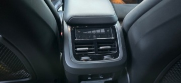 Volvo XC60 II Crossover D4 190KM 2019 Sprzedam VOLVO XC60, zdjęcie 4