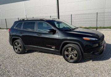 Jeep Cherokee V Terenowy 3.2 V6 272KM 2016 Jeep Cherokee 4x4 CHEROKEE 3.2 V6 272 KM 2016r Warszawa 3.2 Benzyna, zdjęcie 1