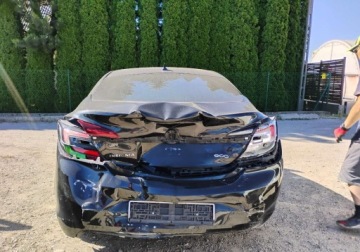 Opel Insignia I Sedan Facelifting 2.0 CDTI ECOFLEX 140KM 2014 Opel Insignia 2014r, 2.0CDTI. Uszkodzony tyl. Jezdzi. 2.0 Diesel 140KM, zdjęcie 18