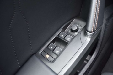 Cupra Leon II Hatchback 1.5 TSI 150KM 2023 Cupra Leon SalonPL 150KM TSI Pakiet ZimowySchowkow BeatsAudio Podgrz.Fotel, zdjęcie 22