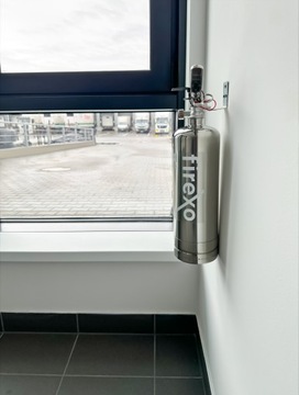 Элегантный огнетушитель Firexo 2л — идеально подходит для стильного интерьера