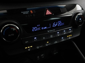 Hyundai Tucson III SUV 2.0 CRDI 136KM 2015 Hyundai Tucson Xpossible 4x4 navi kamera grzane, zdjęcie 25