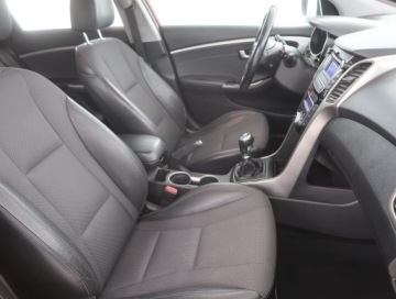 Hyundai i30 II Hatchback 3d 1.6 CRDi (HIGH)  128KM 2013 Hyundai i30 1.6 CRDi, Klima, Klimatronic, zdjęcie 8