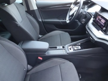 Skoda Octavia IV Liftback 1.5 TSI EVO 150KM 2023 Skoda Octavia 1.5 TSI, Salon Polska, zdjęcie 8