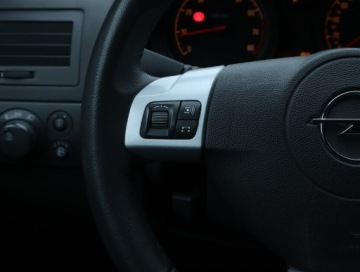 Opel Astra J Sports Tourer 1.6 Twinport ECOTEC 115KM 2011 Opel Astra 1.6 16V, Salon Polska, Klima, zdjęcie 16