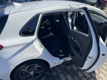 Hyundai i30 III Hatchback Facelifting 1.5 DPI 110KM 2023 Hyundai i30 Klimatyzacja Podgrzewanie Kamera, zdjęcie 8