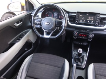 Kia Stonic I Crossover 1.0 T-GDI 120KM 2019 Kia Stonic 1.0 T-GDI, Salon Polska, Serwis ASO, zdjęcie 6
