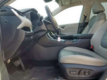 Toyota RAV4 V 2021 Toyota RAV4 Xle Premium 2021 2.5 Benzyna 203KM, zdjęcie 7