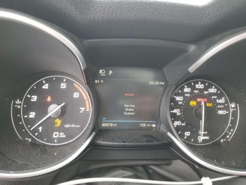 Alfa Romeo Stelvio SUV Facelifting 2.0 Turbo 280KM 2022 Alfa Romeo Stelvio 2022, 2.0L, 4x4, TI, od ubezpieczalni 2.0 Benzyna 280KM, zdjęcie 10