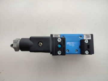 Электромагнитный клапан FESTO MFH-5/2-D-1-C 150981 катушка 24В
