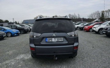 Mitsubishi Outlander II 2.0 DID DOHC 140KM 2007 Mitsubishi Outlander 2.0D 7-Osobowy 4x4 Klima Hak Skora Bez Korozji Sprowa, zdjęcie 11