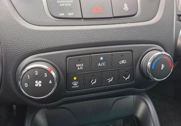 Hyundai ix35 SUV Facelifting 1.6 GDI 135KM 2015 Hyundai ix35 1.6 Benz 135KM 6Bieg Led Klima 2 Kpl ALU HAK Faktura Gwarancja, zdjęcie 27