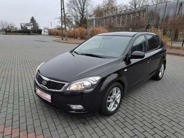 Kia Ceed I Hatchback 5d Facelifting 1.6 CRDi WGT 90KM 2011 Kia Cee'd 1.6CRDi 90KM 2011r. lift Klima TEMPOMAT, zdjęcie 19