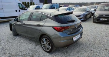 Opel Astra J GTC 1.6 Turbo ECOTEC 200KM 2017 Opel Astra 1.6T 200kM SPORT Full Led Navi Skory Grzane Fotele i Kierownica, zdjęcie 10