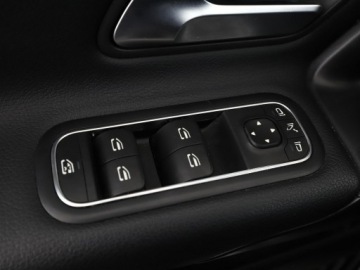 Mercedes CLA C118/X118 Shooting Brake 2.0 200d 150KM 2021 Mercedes CLA 200 automat full LED navi klima auto, zdjęcie 35