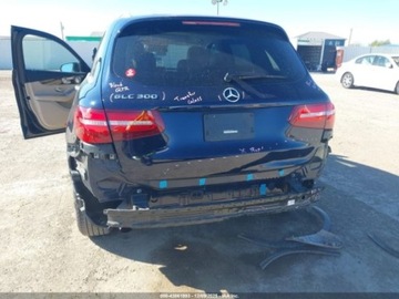 Mercedes GLC C253 2017 Mercedes-Benz GLC 2017 MERCEDES-BENZ GLC 300 2.0 Benzyna 241KM, zdjęcie 8