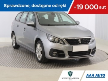 Peugeot 308 II SW Facelifting 1.5 BlueHDI 130KM 2019 Peugeot 308 1.5 BlueHDi, Salon Polska