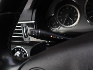 Mercedes Klasa E W212 Limuzyna 350 CDI BlueEFFICIENCY 231KM 2009 Mercedes E E 350 CDI 4MATIC, Salon Polska, 227 KM, zdjęcie 17