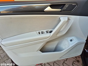 Volkswagen Tiguan II SUV 2.0 TDI 190KM 2019 Volkswagen Tiguan 2.0 TDI Highline 4Motion BlueMotion, zdjęcie 15