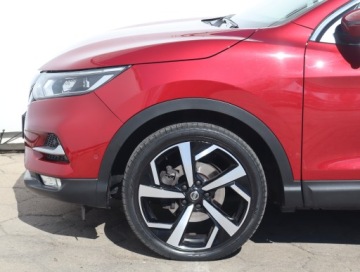 Nissan Qashqai II Crossover Facelifting 1.3 DIG-T  160KM 2018 Nissan Qashqai 1.3 DIG-T, Serwis ASO, Automat, zdjęcie 13