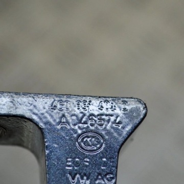 PORSCHE MACAN (95B) 2019 PRAVÁ STRANA PANT HORNÍ DVEŘE PŘEDNÍCH