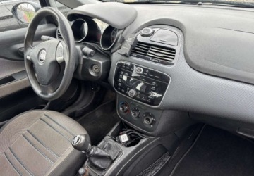 Fiat Punto Grande Punto Hatchback 5d 1.4 8v 77KM 2009 Fiat Punto Po wymianie sprzegla 1.4 Benzyna 78KM, zdjęcie 13