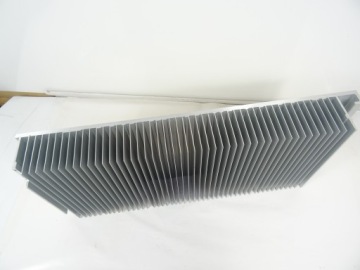 Большой АЛ-радиатор 700х295х94мм