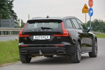 Volvo V60 II  Kombi 2.0 D4 190KM 2019 Volvo V60 Cross Country 2.0D D4 nawi 4x4 automat, zdjęcie 5