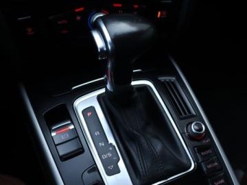 Audi A4 B8 Avant Facelifting 2.0 TDI 150KM 2014 Audi A4 2.0 TDI, Automat, Skóra, Navi, Xenon, zdjęcie 18