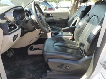 Chrysler Pacifica II 2022 Chrysler Pacifica Touring L 2022 3.6l 3.6 Benzyna 287KM, zdjęcie 7