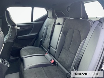 Volvo XC40 Crossover Facelifting 2.0 B4 197KM 2022 Volvo XC 40 Volvo XC40 PLUS Bright B4 (197 + 14KM), zdjęcie 25