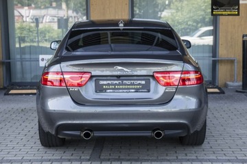 Jaguar XE Sedan Facelifting 2.0 i4P 300KM 2019 Jaguar XE Ledy / Virtual / XDRIVE / FV23%, zdjęcie 13