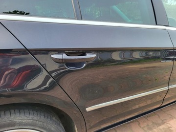 DVEŘE PRAVÉ PRAVÝ ZADNÍ PASSAT CC LC9X ORIGINÁL LAK KOMPLETNÍ