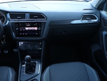 Volkswagen Tiguan II SUV 1.5 TSI EVO 130KM 2020 VW Tiguan 1.5 TSI, Serwis ASO, Navi, Klima, zdjęcie 7