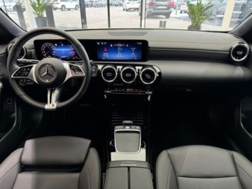 Mercedes CLA C118/X118 Shooting Brake Facelifting 1.3 180 136KM 2024 Mercedes-Benz CLA Shooting Brake Pakiet Parkowania Nawigacja MBUX Premiu, zdjęcie 12