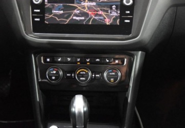 Volkswagen Tiguan II SUV 1.5 TSI EVO 150KM 2018 Volkswagen Tiguan PL Salon _ Automat _ Kamera _ Relingi _ 2 kompl kol 1.5, zdjęcie 26
