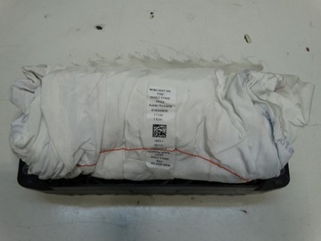 PODUSZKA PASAŻERA SEAT ATECA 575880204D