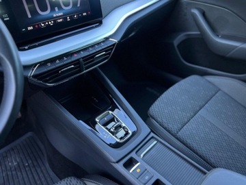 Skoda Octavia IV Kombi Plug-in 1.4 TSI iV Plug-In Hybrid 204KM 2024 Skoda Octavia 1.4 TSI Plug-In Hybrid Style DSG Pakiet SelectionSalon Polsk, zdjęcie 12
