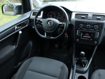 Volkswagen Caddy IV Kombi Maxi 2.0 TDI SCR BlueMotion Technology 102KM 2016 VW Caddy 2.0 TDI, Salon Polska, Klima, zdjęcie 6