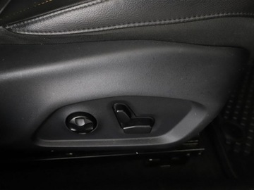 Jeep Compass II SUV 1.4 Multiair 170KM 2017 Jeep Compass Limited automat 4x4 170KM panorama, zdjęcie 38