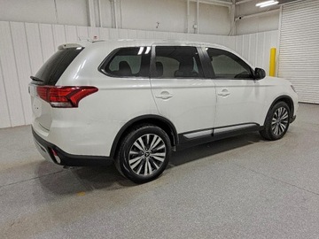 Mitsubishi Outlander III 2020 Mitsubishi Outlander Es 2020 2.4 Benzyna 166KM, zdjęcie 3