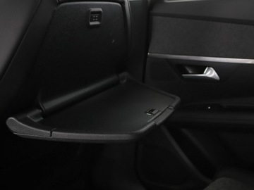 Peugeot 5008 II Crossover 1.2 PureTech 130KM 2018 Peugeot 5008 Allure navi PDC hak 7-osob. tempomat, zdjęcie 38