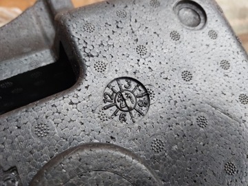 AUDI A4 B9 A5 21R POLYSTYRÉN VLOŽKA KUFRU LEPIDLO KOMPRESOR 8W0012169K