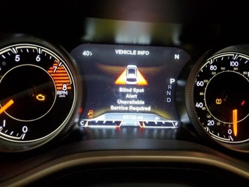 Jeep Cherokee V Terenowy 3.2 V6 272KM 2018 Jeep Cherokee Limited 2018 3.2l 3.2 Benzyna 271KM, zdjęcie 9